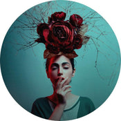Wizard+Genius Flowers in her Hair Papier Peint Intissé 140x140cm rond | yourdeclineoration.com